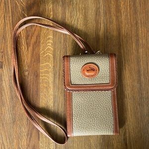 Dooney & Bourke Phone Wallet Crossbody
